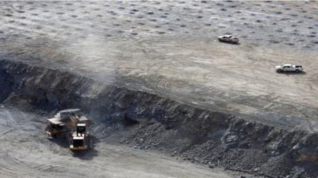 Factbox : La complexité de la transformation des terres rares de la mine aux ENR